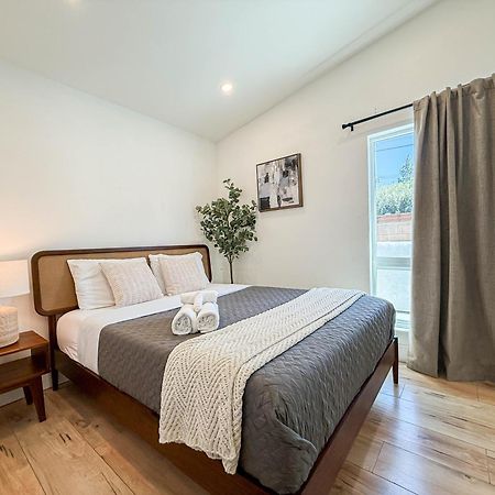 Luxurious 4Br House With Swimming Pool -Fb Villa Los Angeles Exterior photo