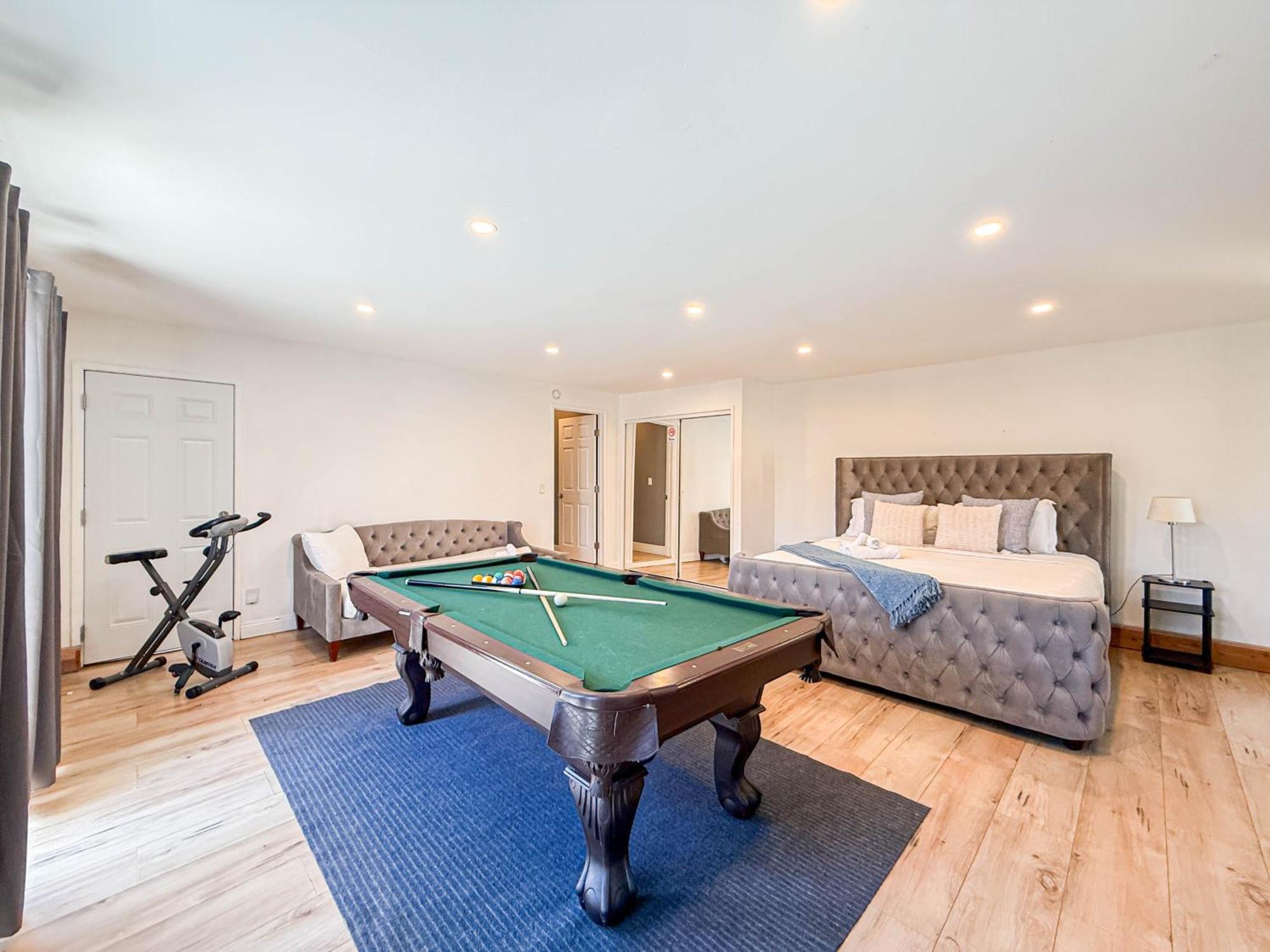 Luxurious 4Br House With Swimming Pool -Fb Villa Los Angeles Exterior photo